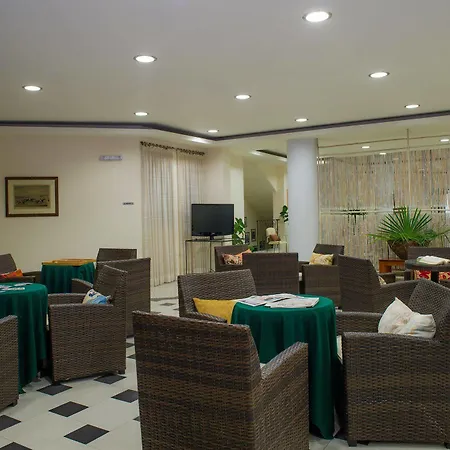 Otel Ecoresort Zefyros Áyios Kírikos