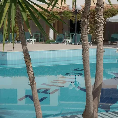 Hotel Ecoresort Zefyros 3*